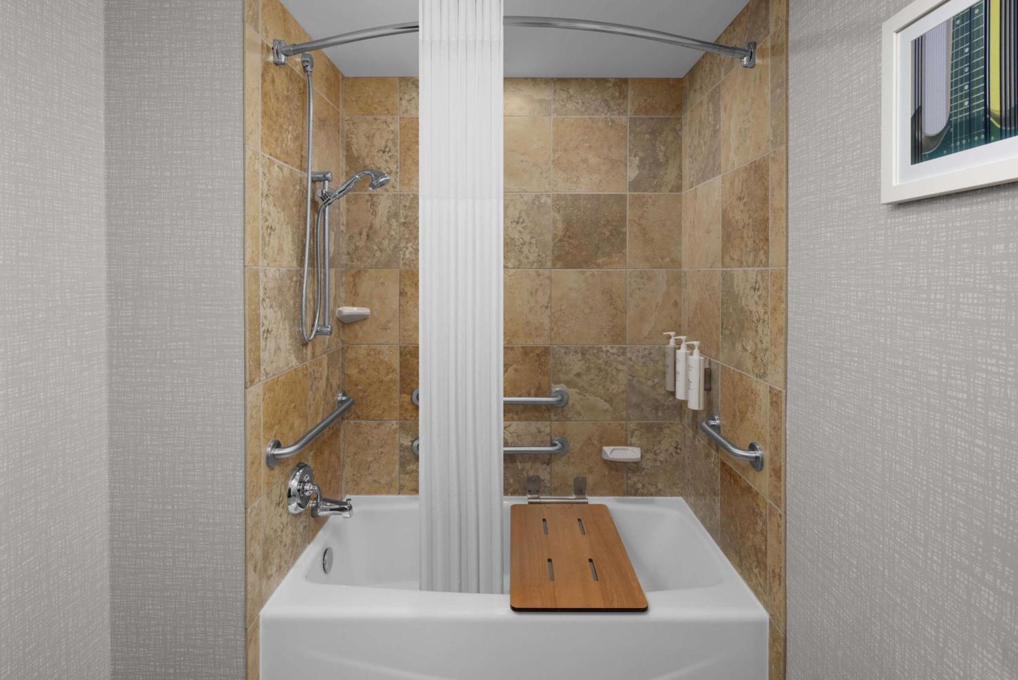 Hampton Inn Cleveland-Downtown Eksteriør bilde