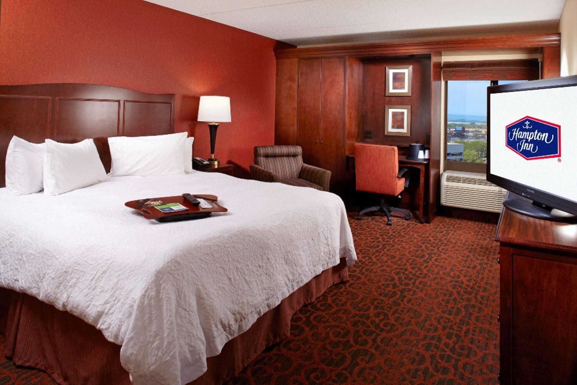Hampton Inn Cleveland-Downtown Eksteriør bilde